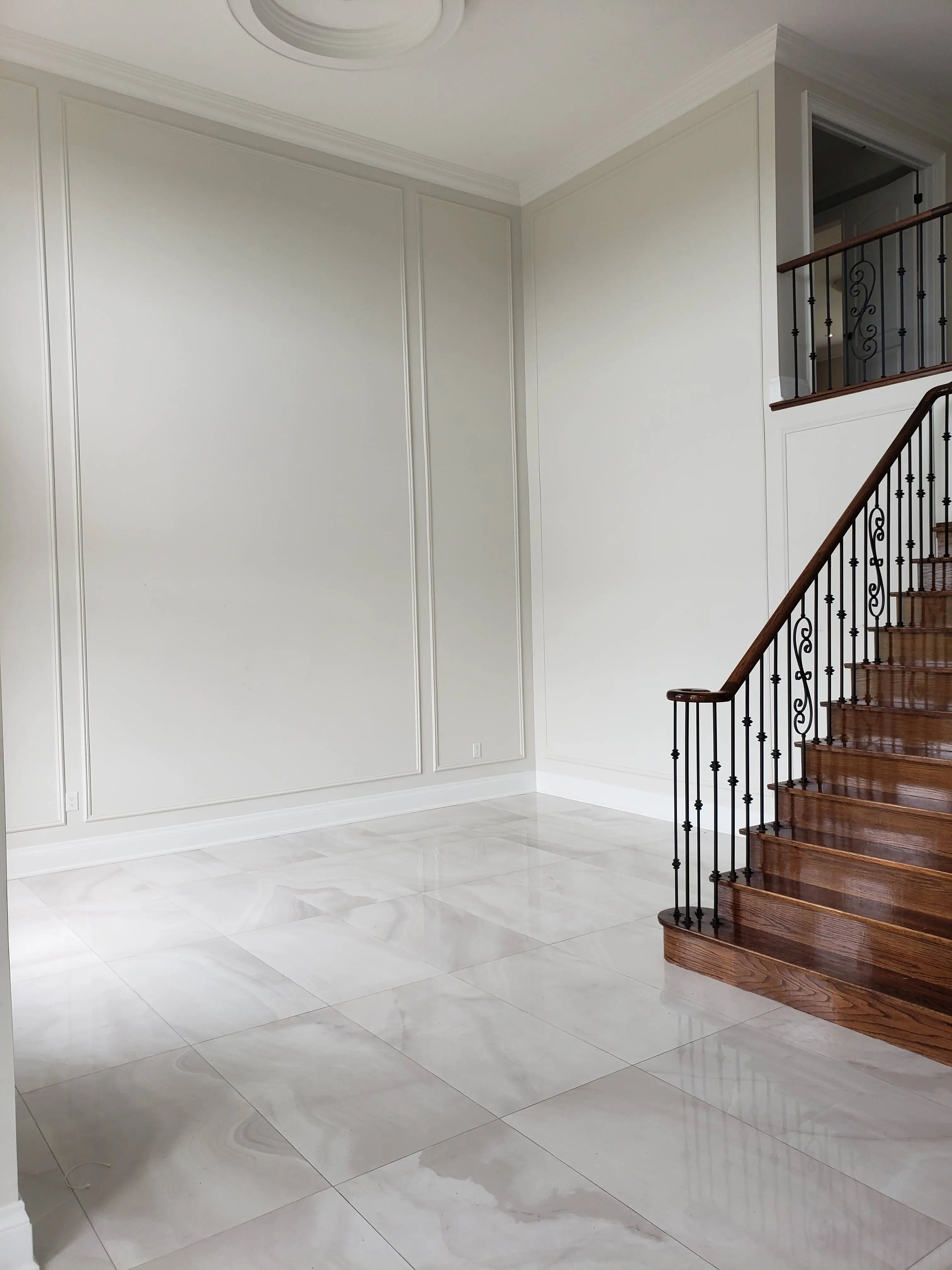 Luxury interior hallway with perfect Level-5 wall finishing and a premium colour palette.